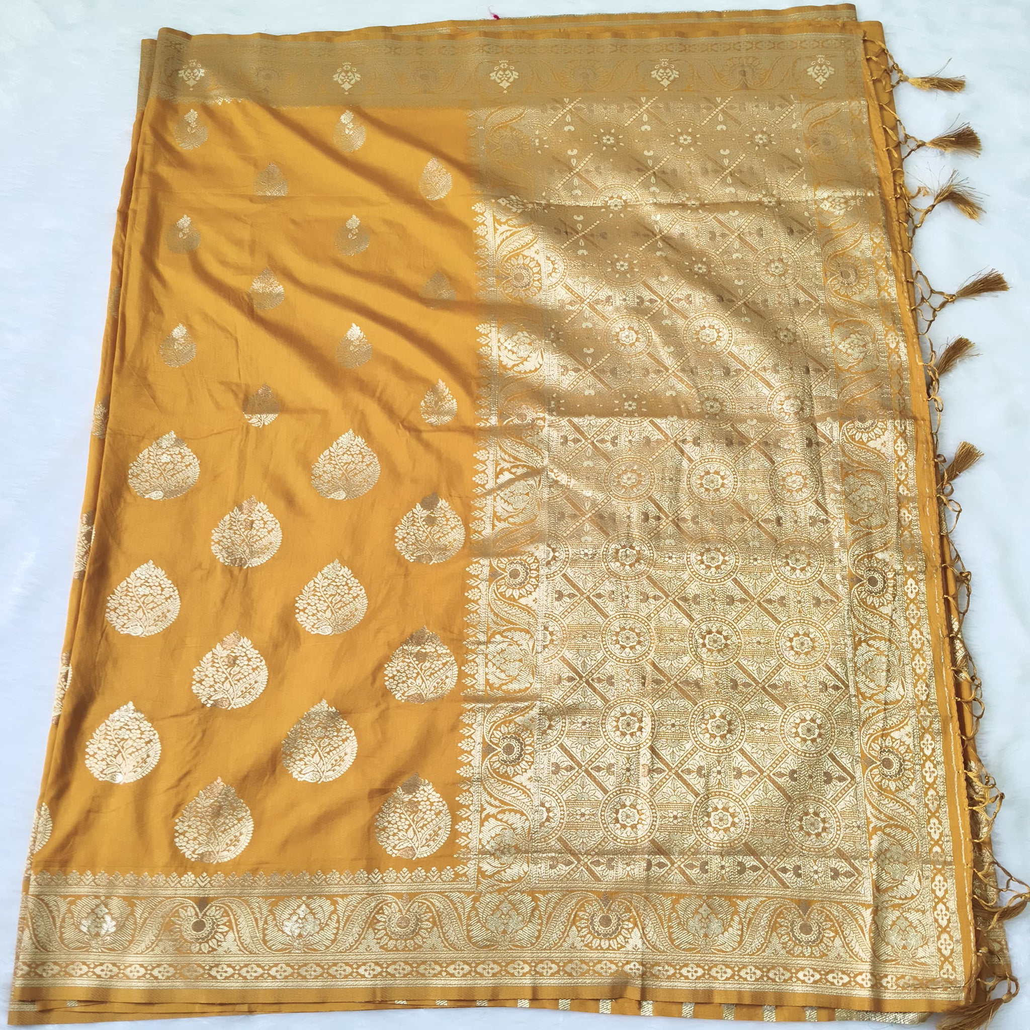 Dola Silk Saree