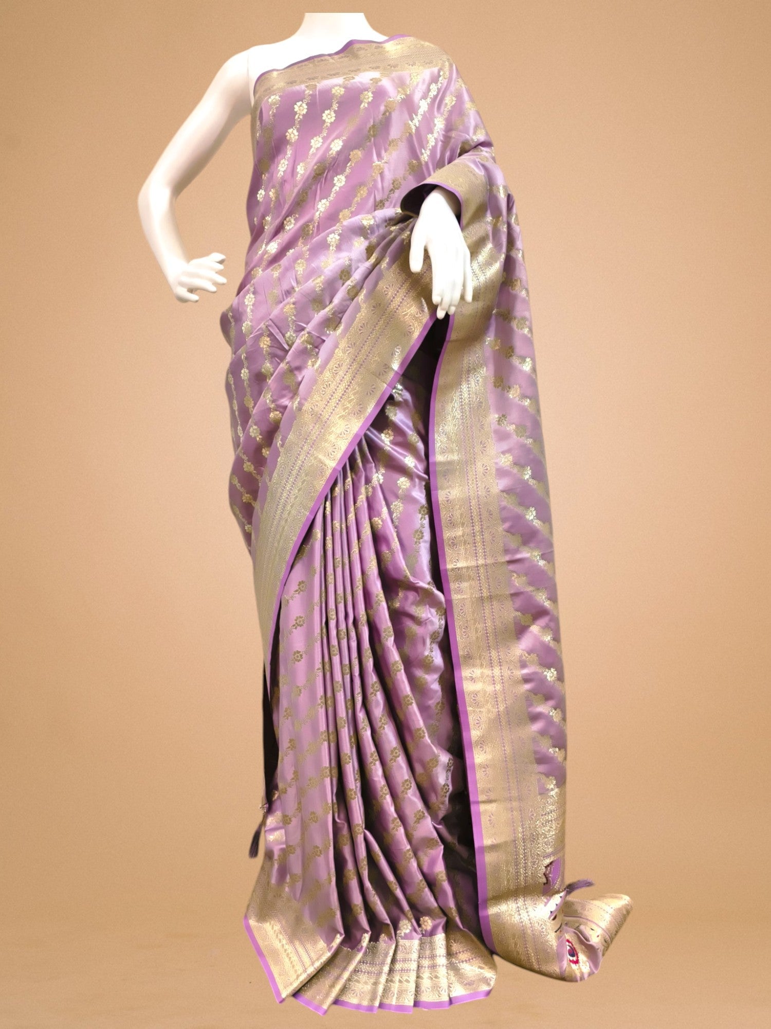 Lichi Silk Saree - StitchVogue