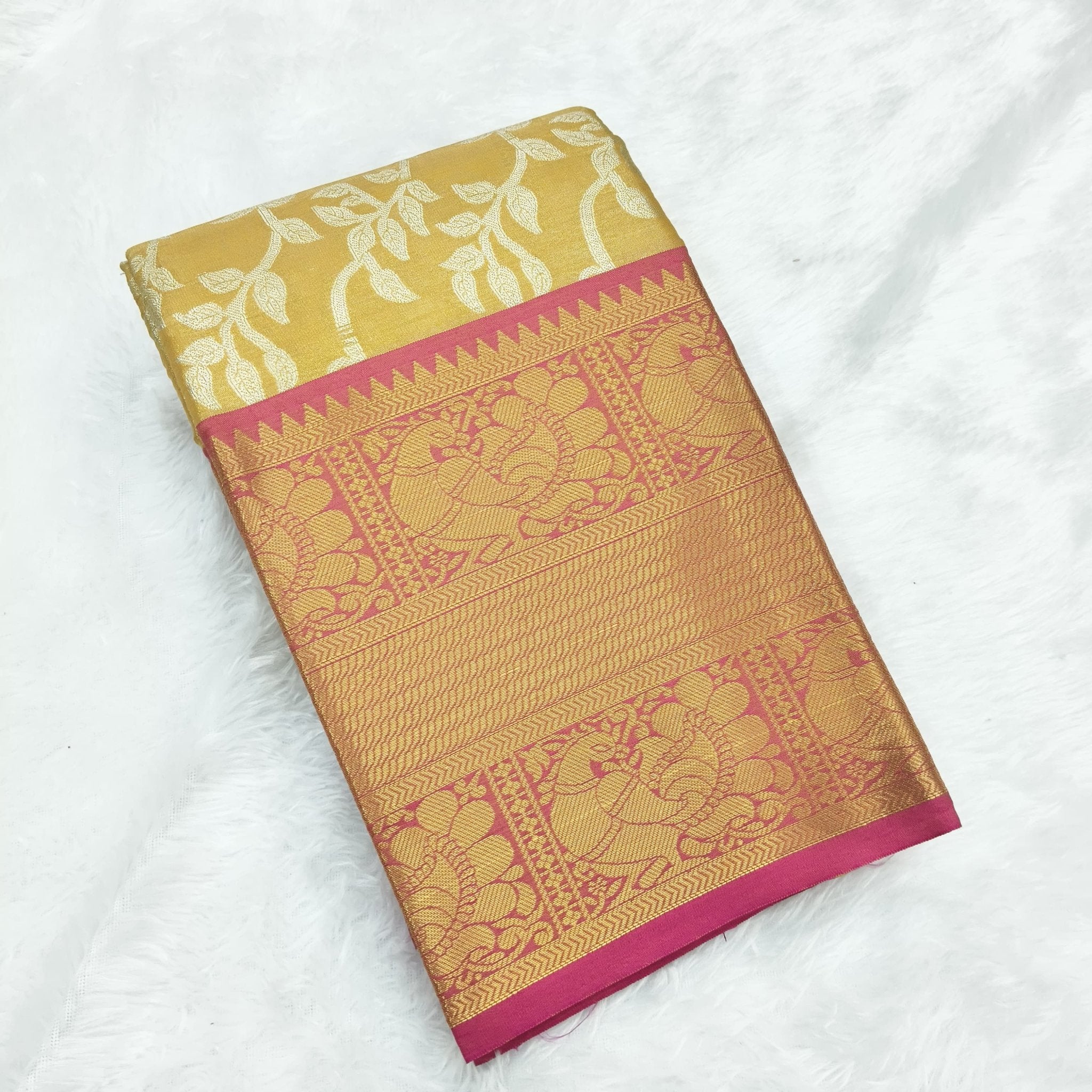 Pattu Silk Saree - StitchVogue