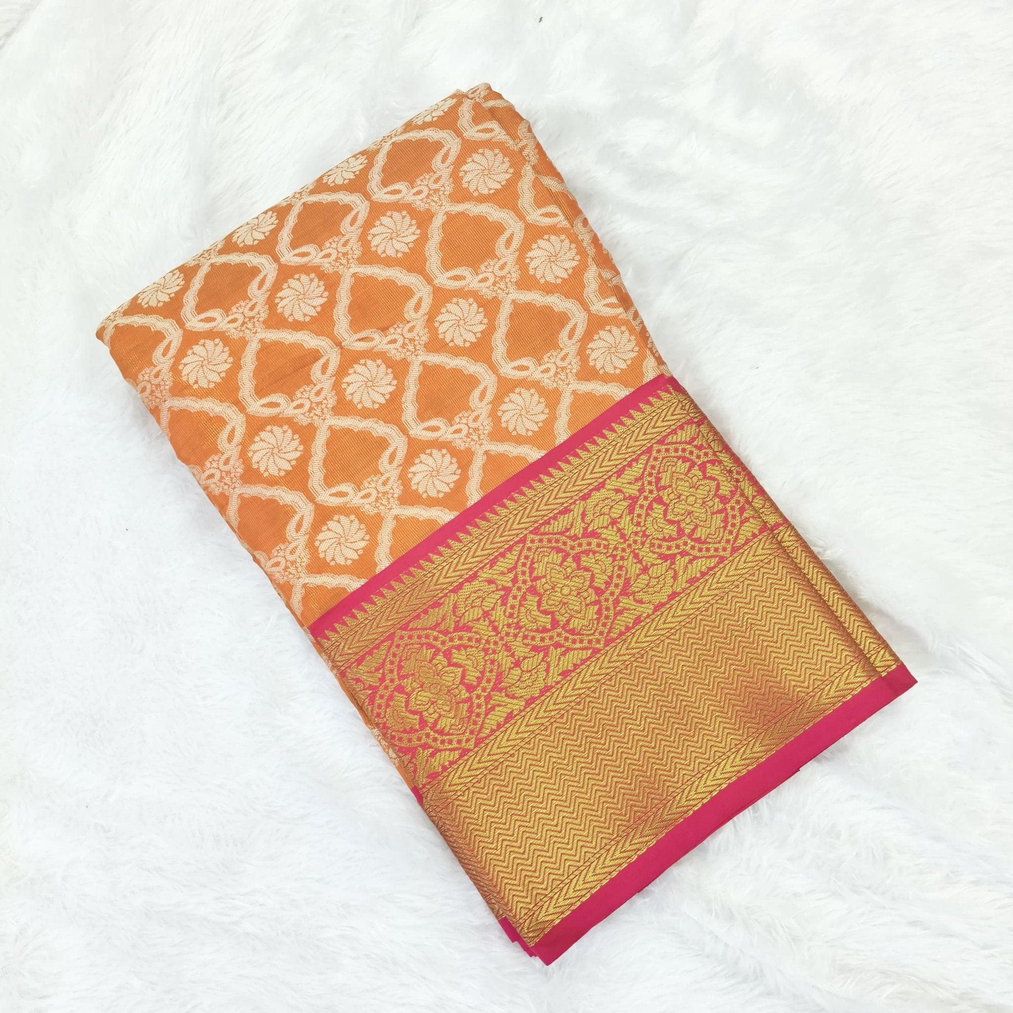 Pattu Silk Saree - StitchVogue