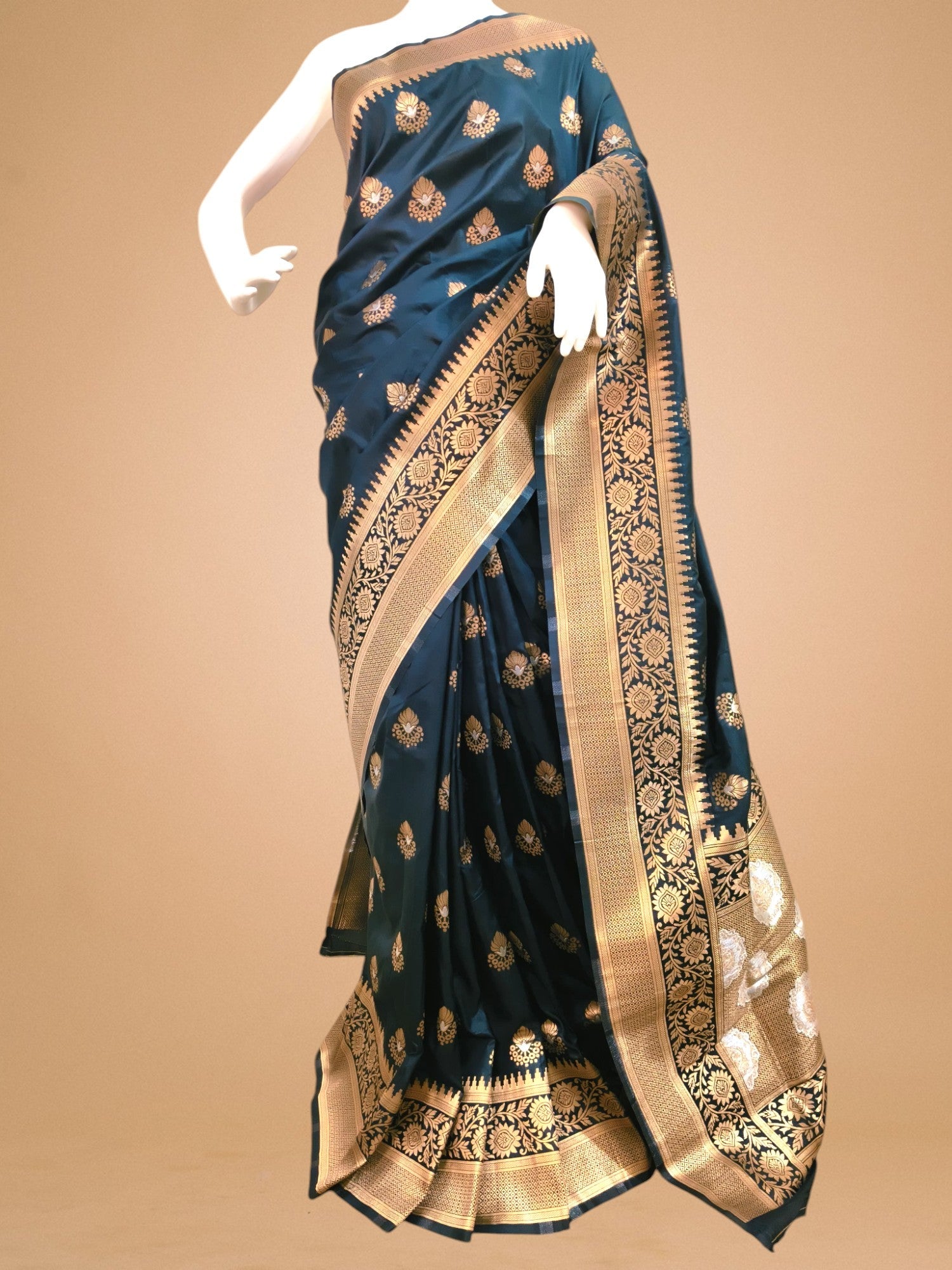 Soft Silk Saree - StitchVogue