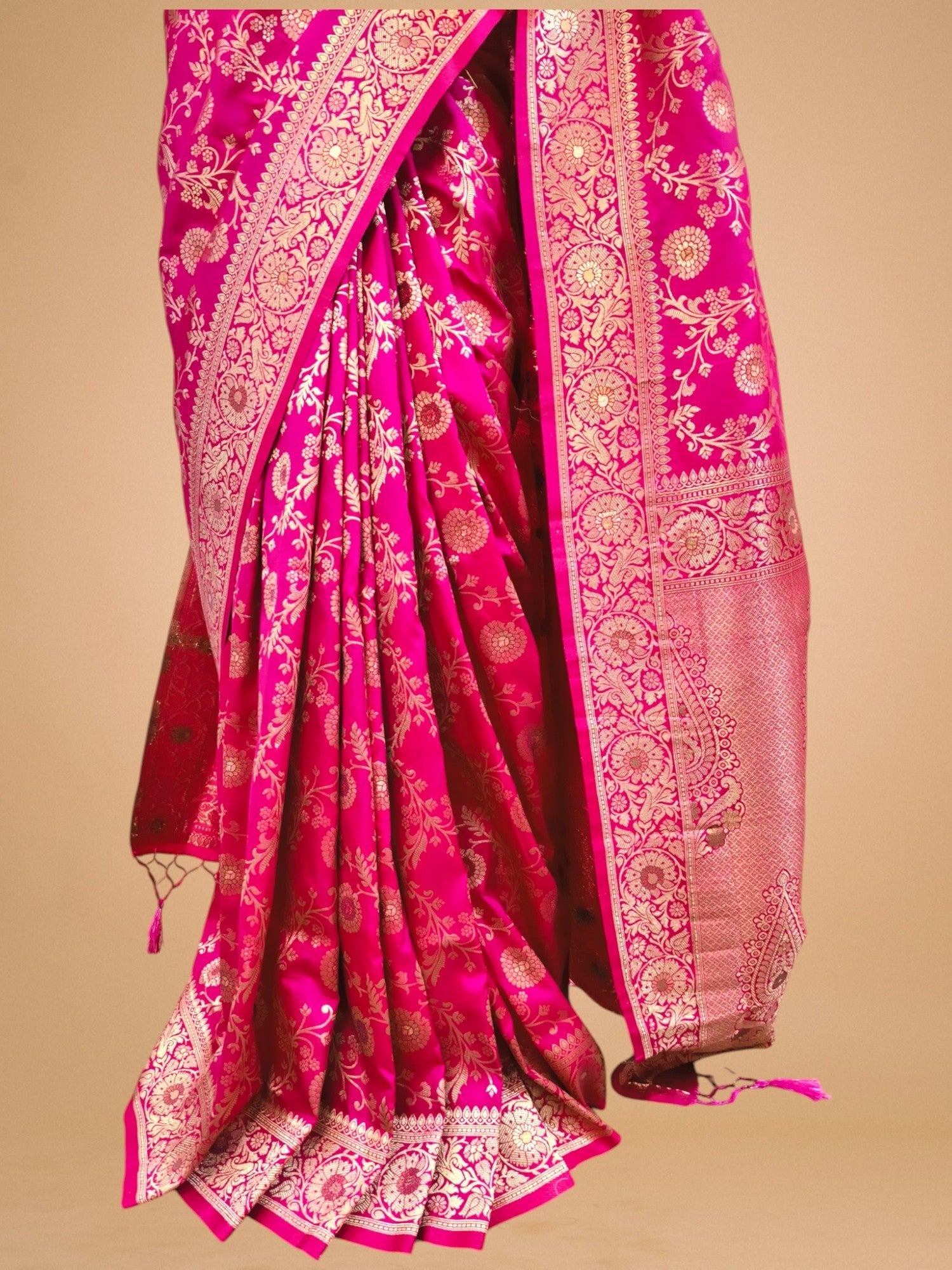 Dola Silk Saree - StitchVogue