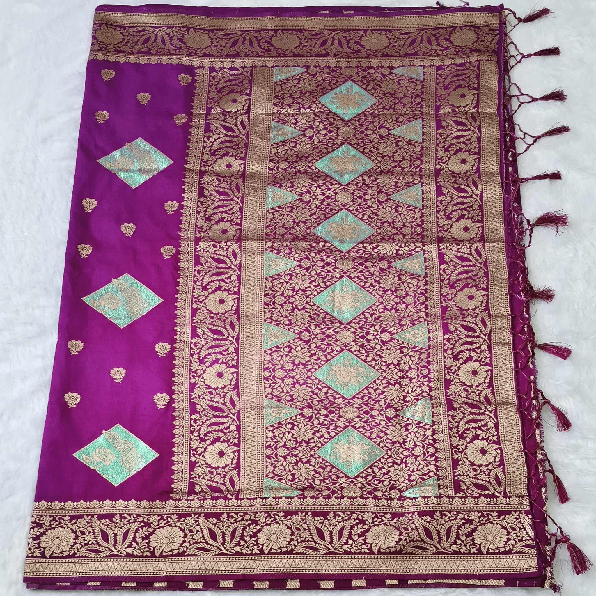 Dola Silk Saree - StitchVogue