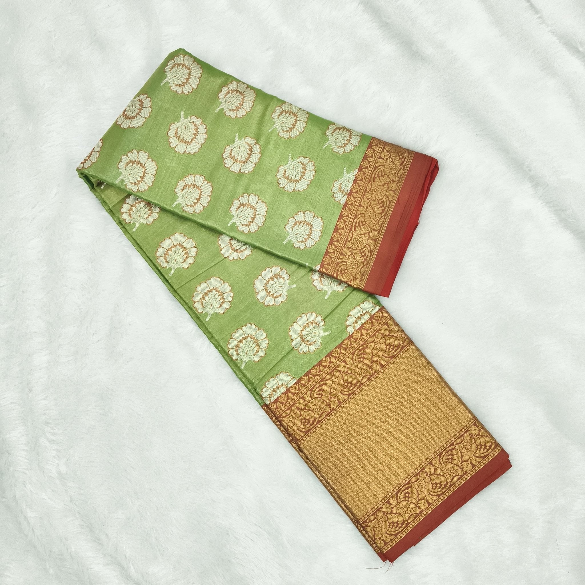 Pattu Silk Saree - StitchVogue