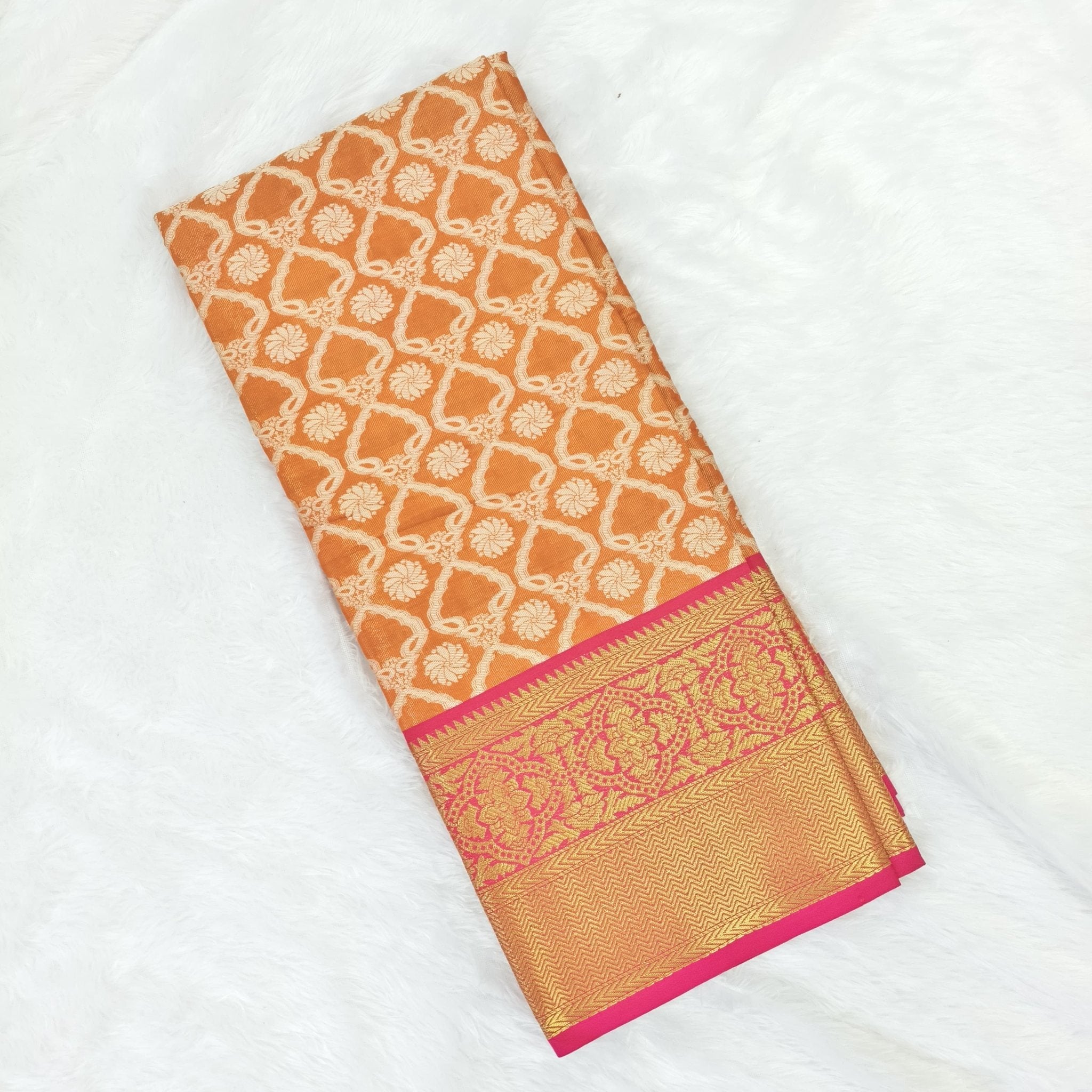 Pattu Silk Saree - StitchVogue